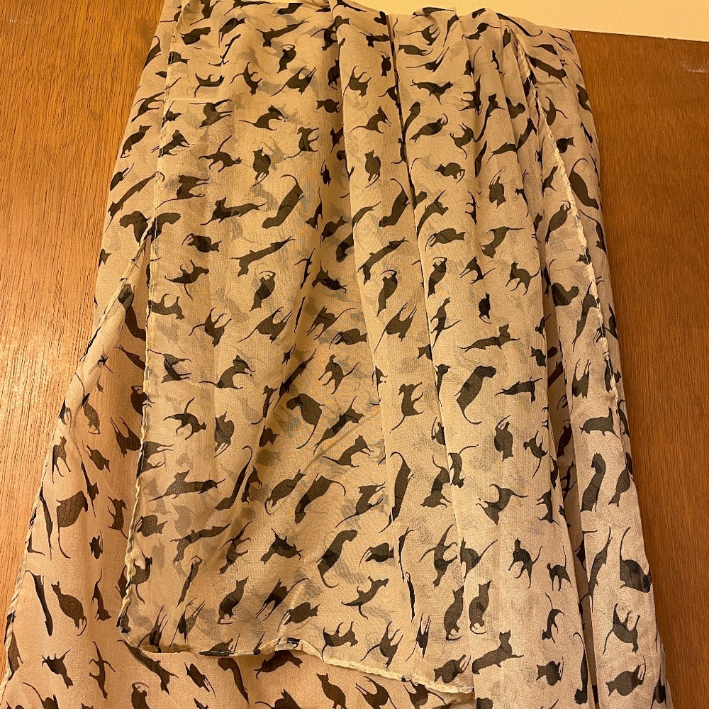Lightweight scarf